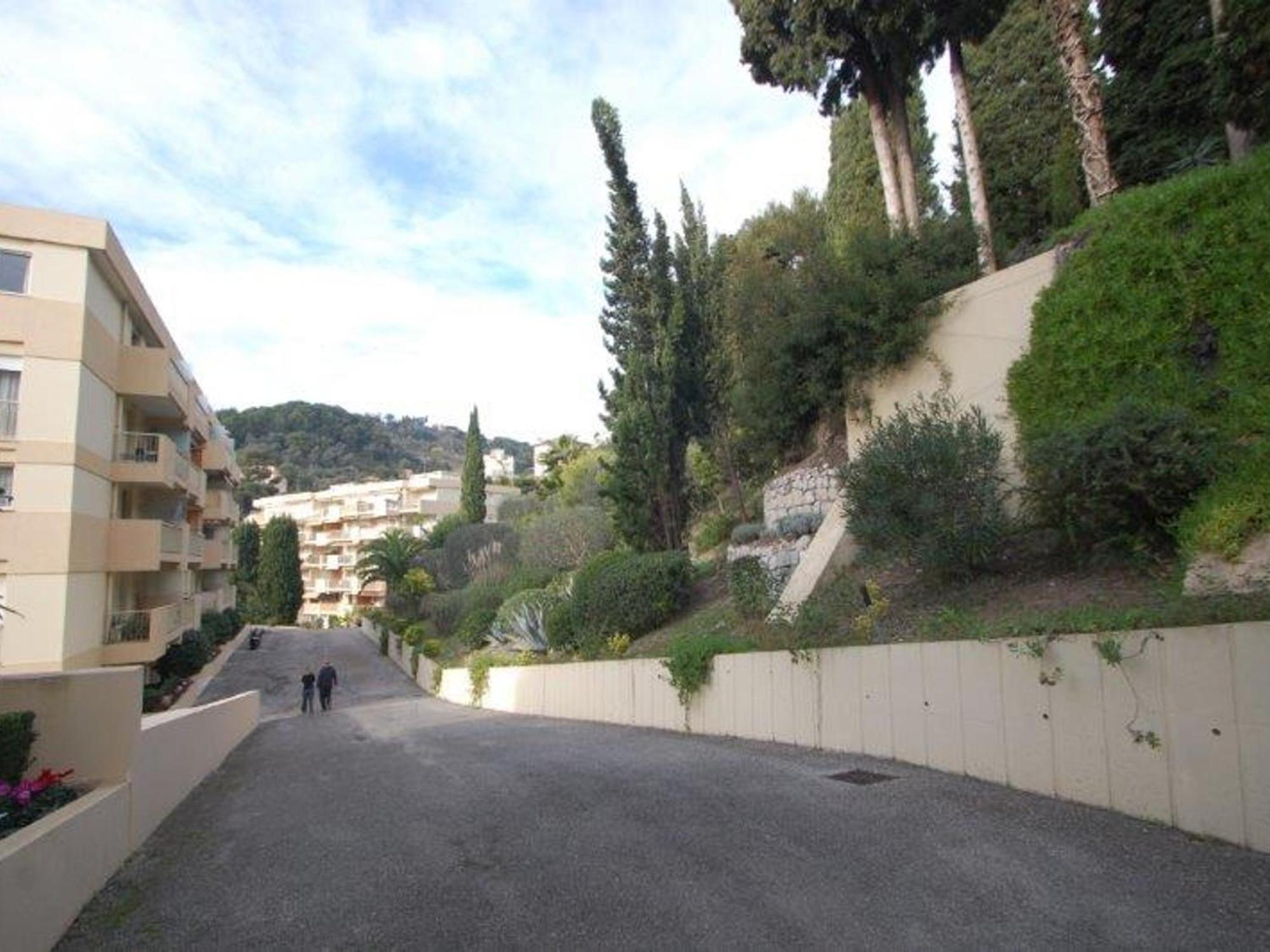 Appartement Calme Avec Terrasse Et Parking A 5 Min De La Mer A Menton - Fr-1-196-203 Buitenkant foto