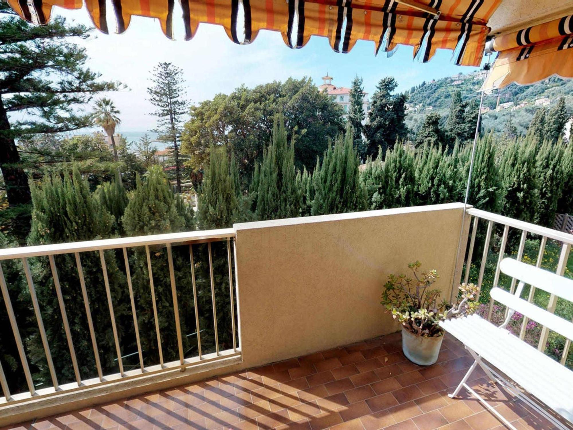 Appartement Calme Avec Terrasse Et Parking A 5 Min De La Mer A Menton - Fr-1-196-203 Buitenkant foto